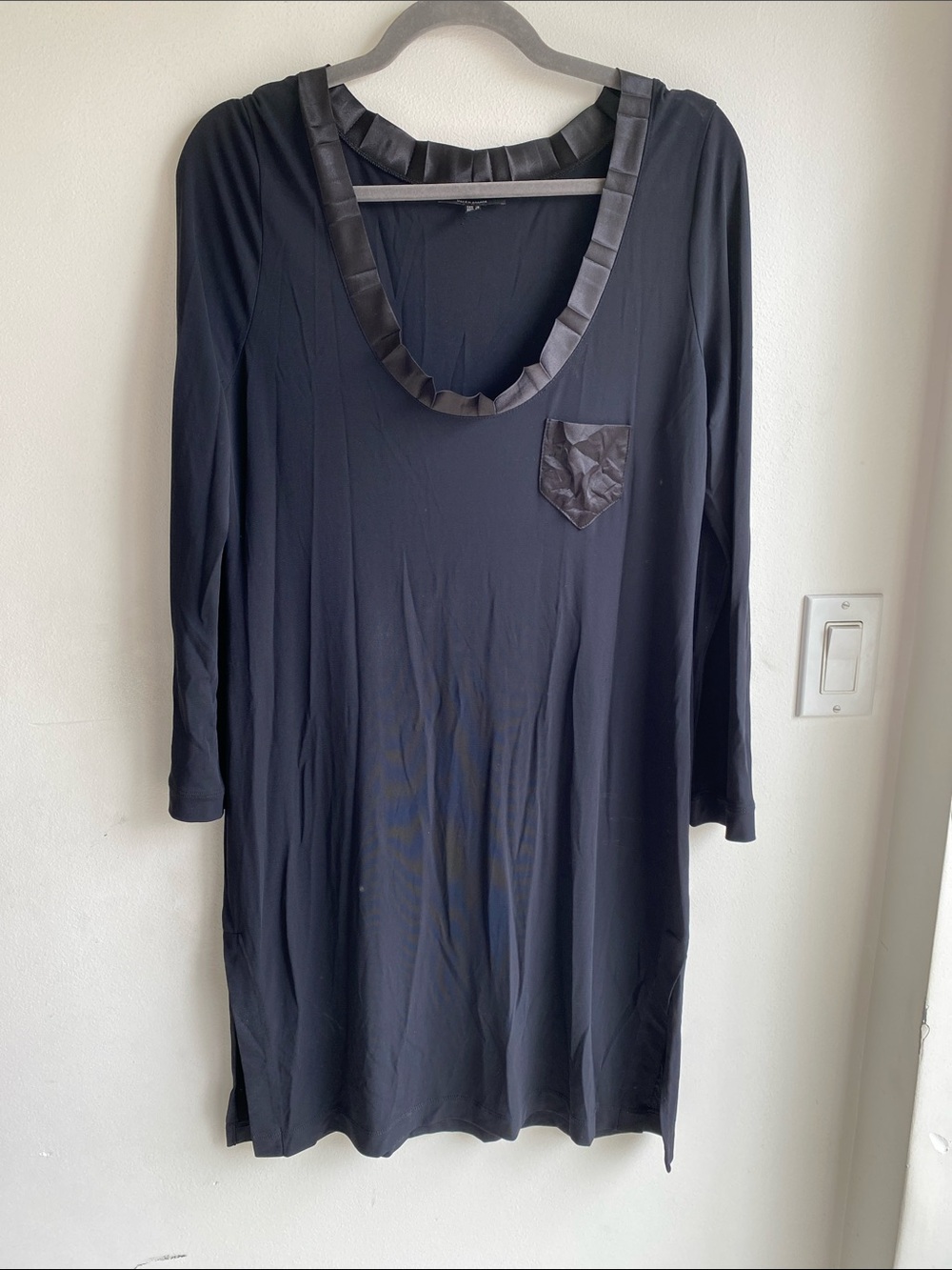 NEW w/o tags Black Shan Canada Made Long Sleeve Dress Size 10